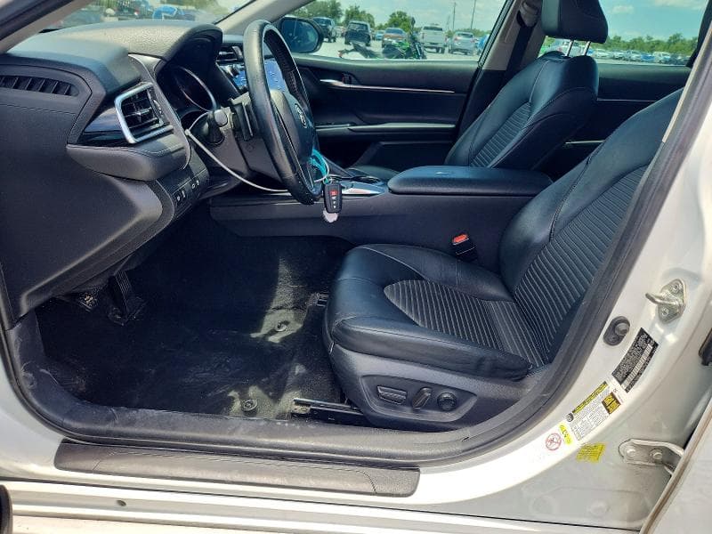 2018 TOYOTA CAMRY SE 7