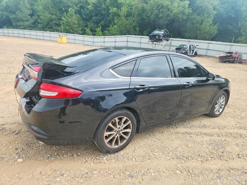 2017 FORD FUSION SE 3