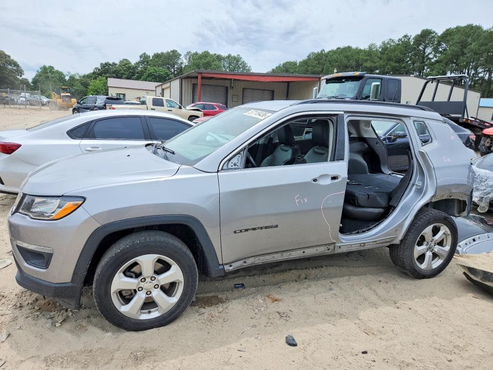 2018 JEEP COMPASS LATITUDE 1