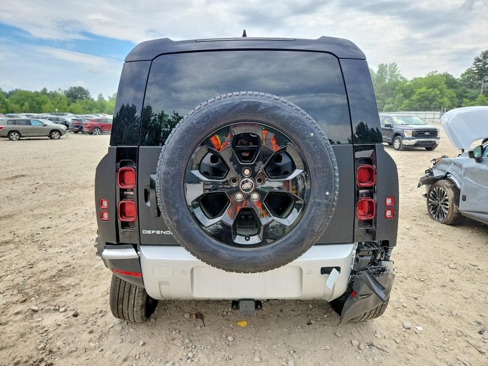 2025 LAND ROVER DEFENDER 110 S 6