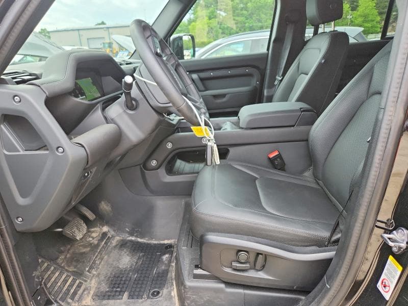 2025 LAND ROVER DEFENDER 110 S 7