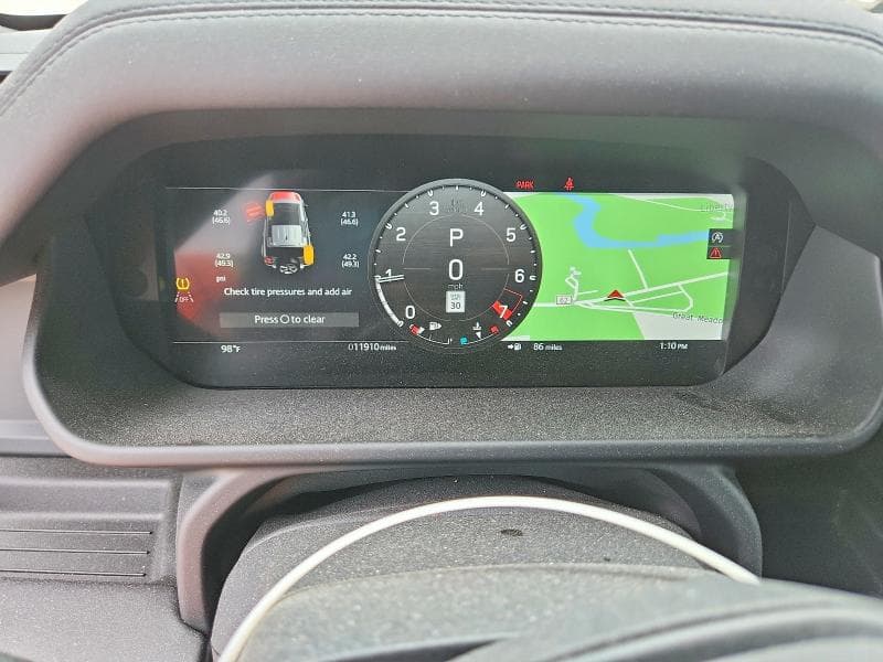 2025 LAND ROVER DEFENDER 110 S 9