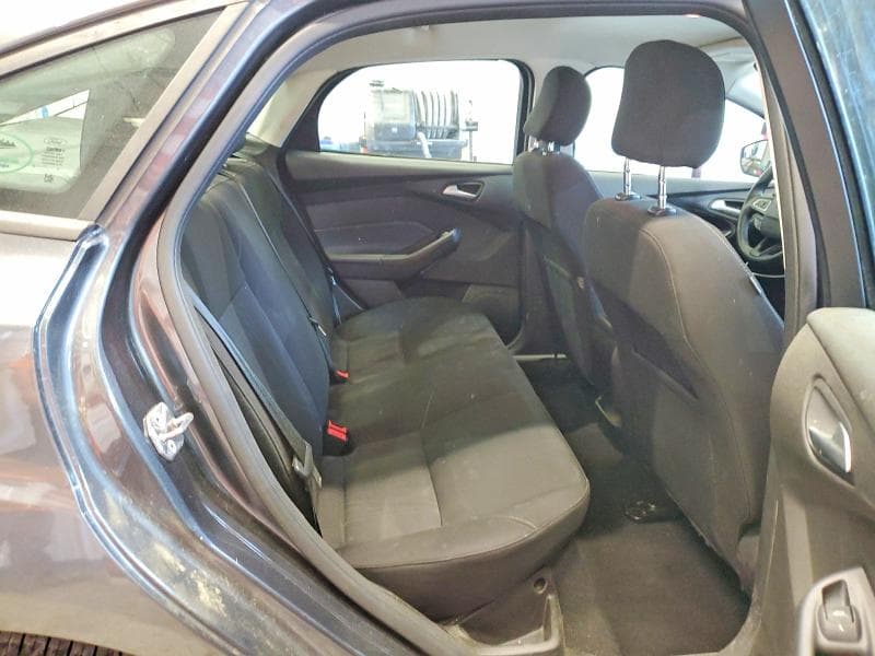 2016 FORD FOCUS SE 10