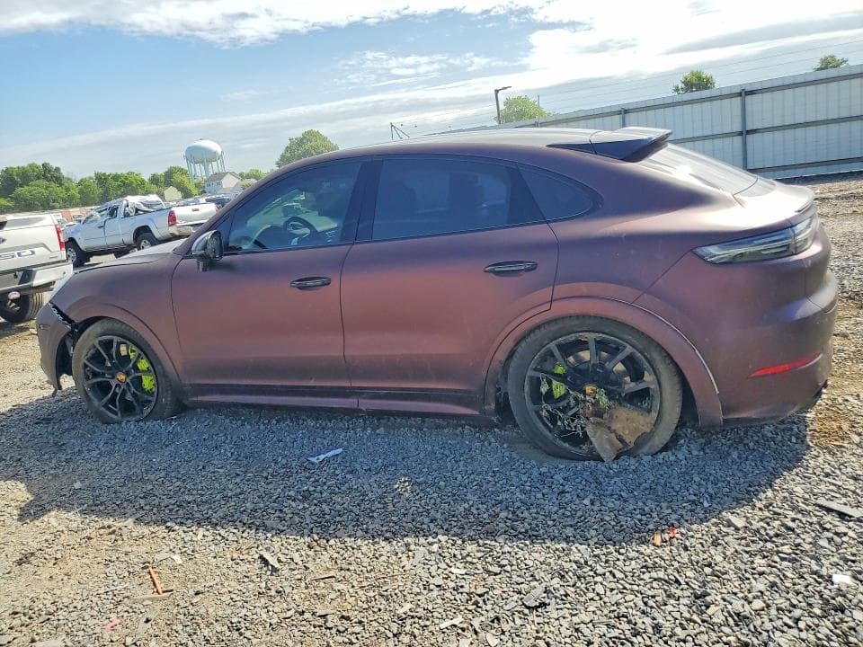 2022 PORSCHE CAYENNE S COUPE 2