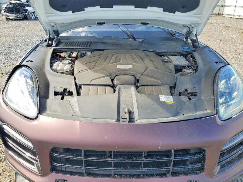 2022 PORSCHE CAYENNE S COUPE 12