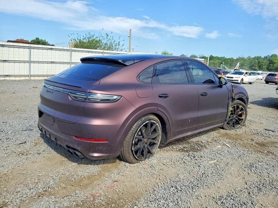 2022 PORSCHE CAYENNE S COUPE 3
