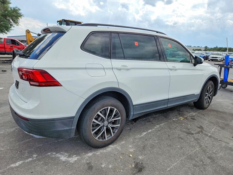 2021 VOLKSWAGEN TIGUAN S 3