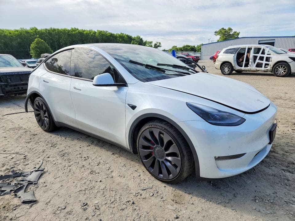 2021 TESLA MODEL Y 4