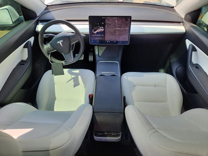 2021 TESLA MODEL Y 8