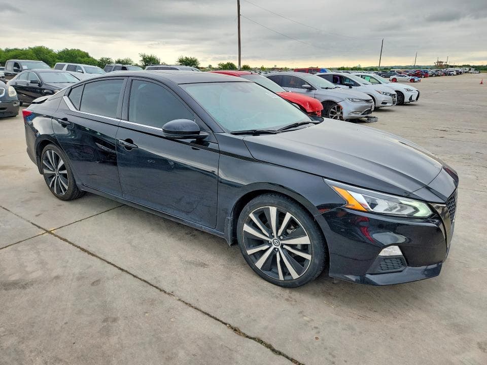 2022 NISSAN ALTIMA SR 4