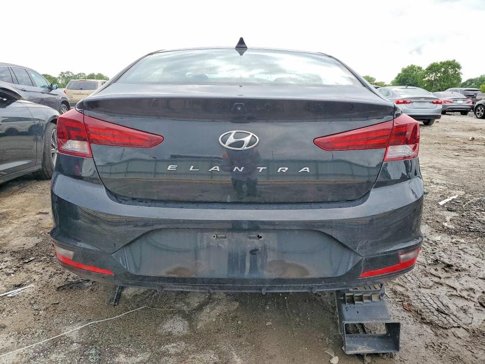 2020 HYUNDAI ELANTRA SEL SEL 6