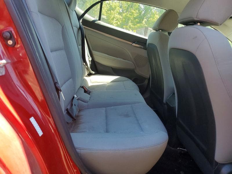2017 HYUNDAI ELANTRA SE 10