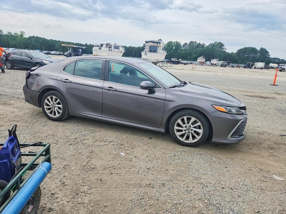2021 TOYOTA CAMRY LE LE 4