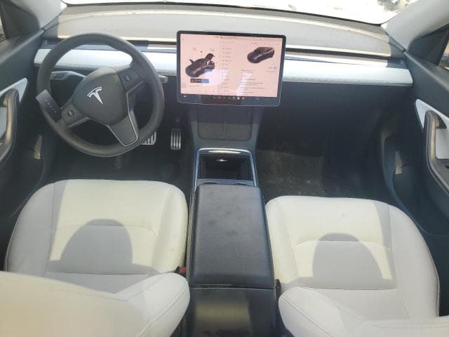 2021 TESLA MODEL Y 8