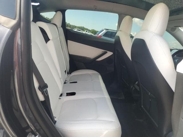 2021 TESLA MODEL Y 10