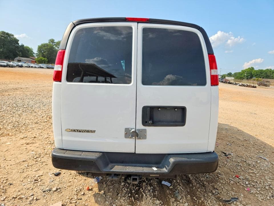 2022 CHEVROLET EXPRESS G2500 6