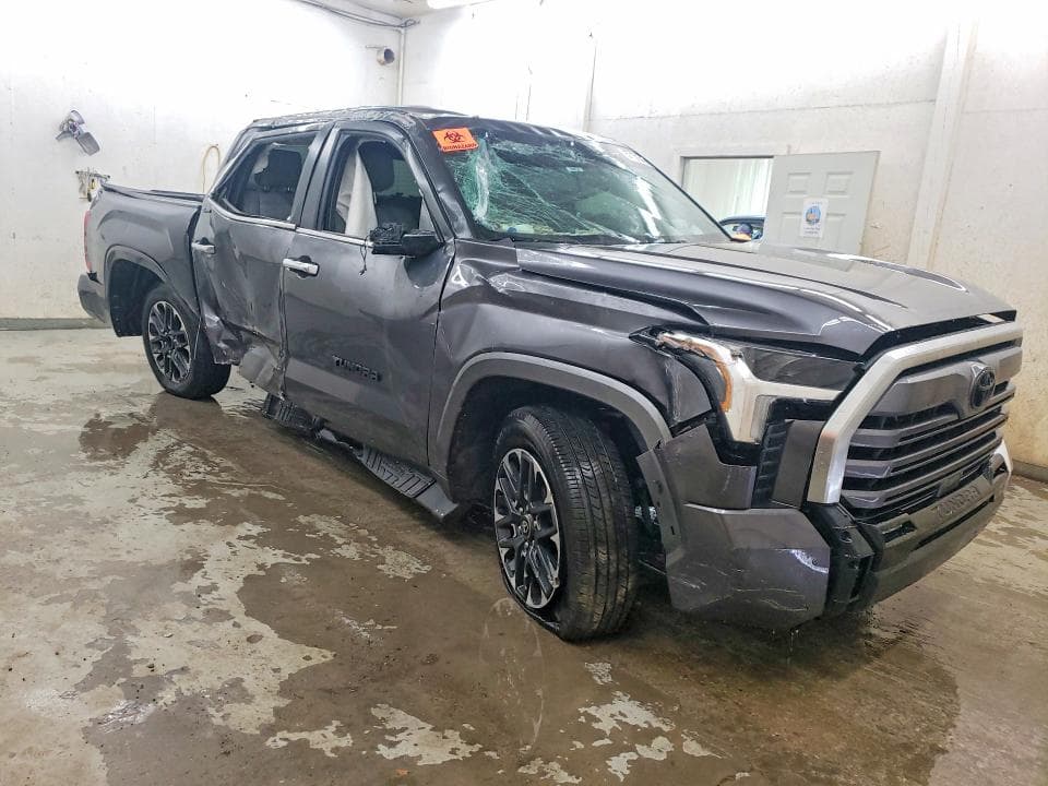 2025 TOYOTA TUNDRA CREWMAX LIMITED CREWMAX LIMITED 4