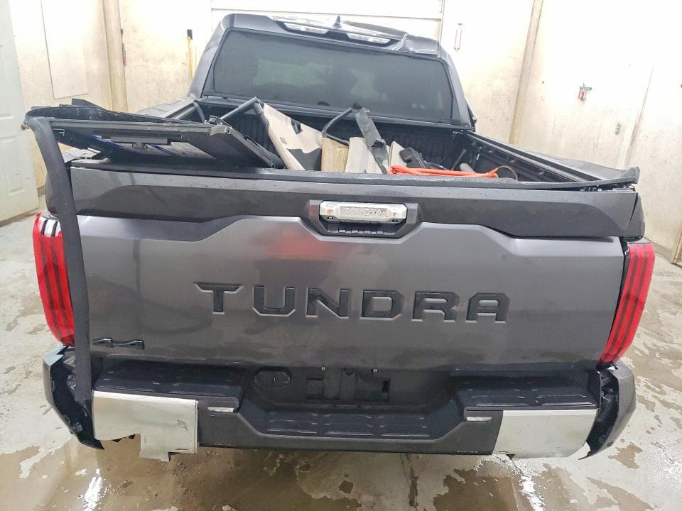 2025 TOYOTA TUNDRA CREWMAX LIMITED CREWMAX LIMITED 6
