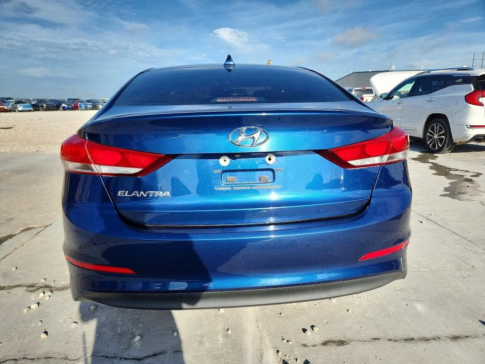 2018 HYUNDAI ELANTRA SEL 6