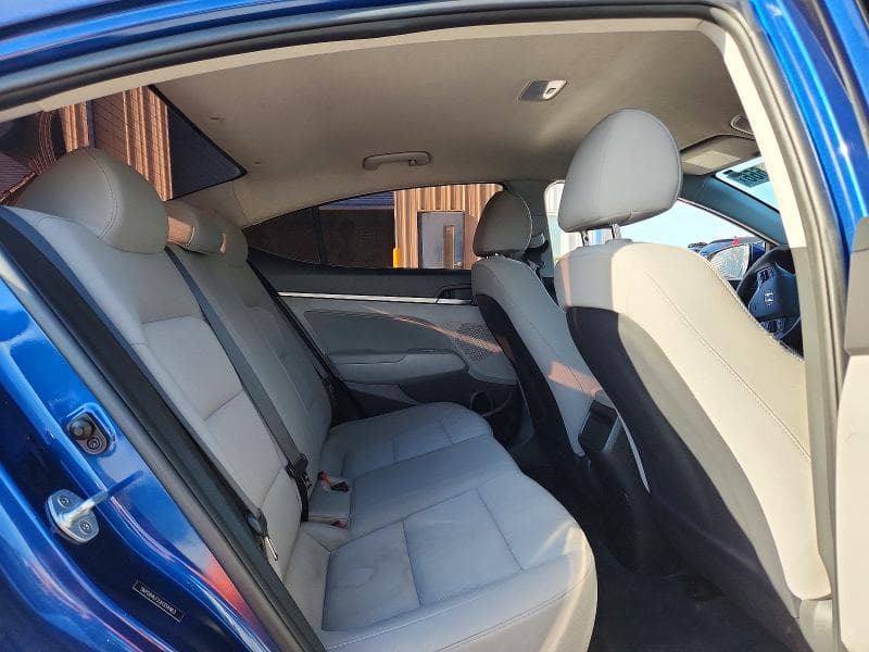 2018 HYUNDAI ELANTRA SEL 10