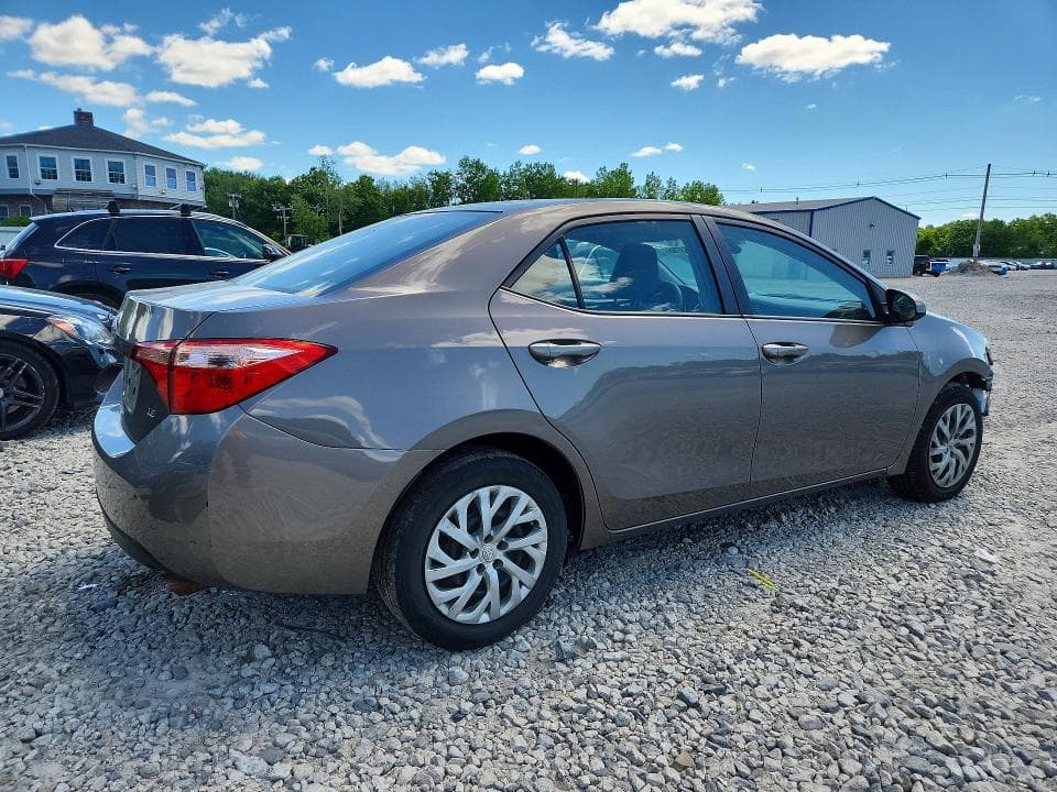2019 TOYOTA COROLLA LE 3