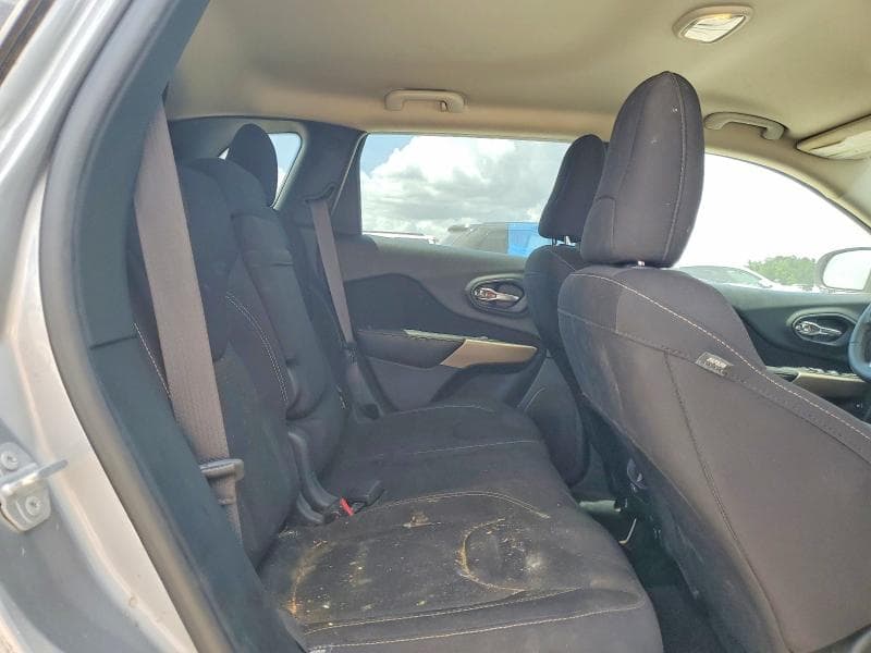 2017 JEEP CHEROKEE LATITUDE 11