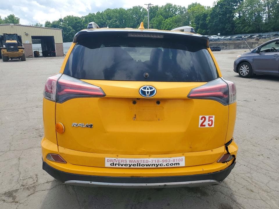 2017 TOYOTA RAV4 HYBRID LE PLUS 6