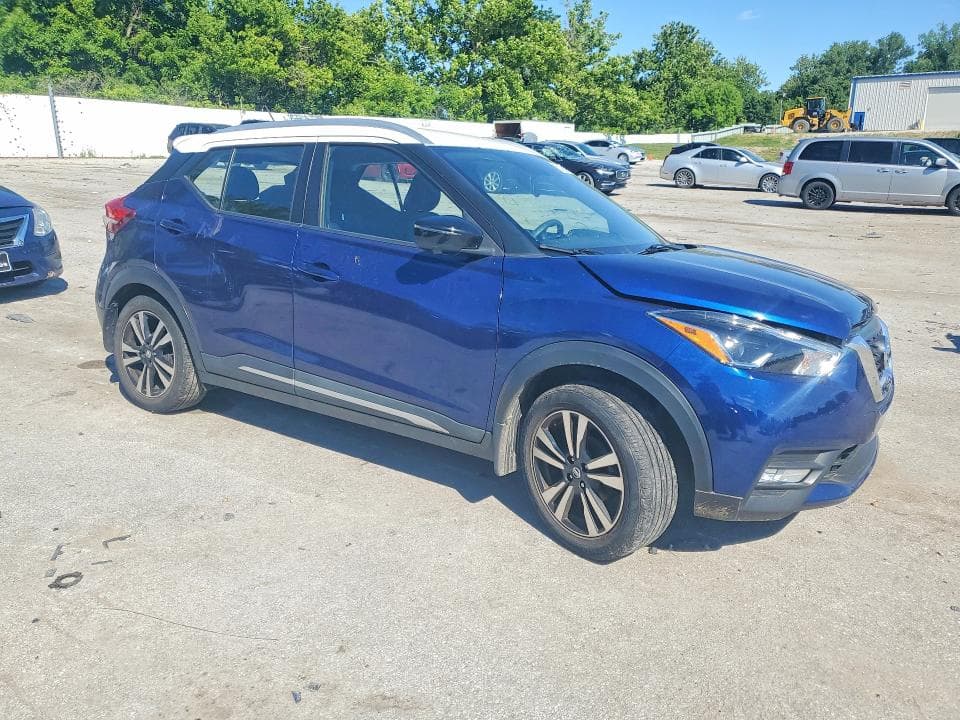2018 NISSAN KICKS SR 4