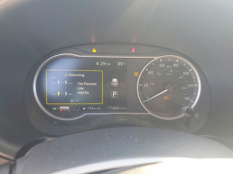 2018 NISSAN KICKS SR 9