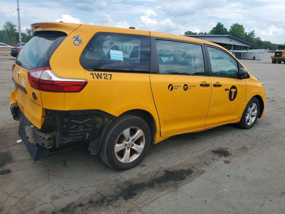 2017 TOYOTA SIENNA L 7-PASSENGER 3