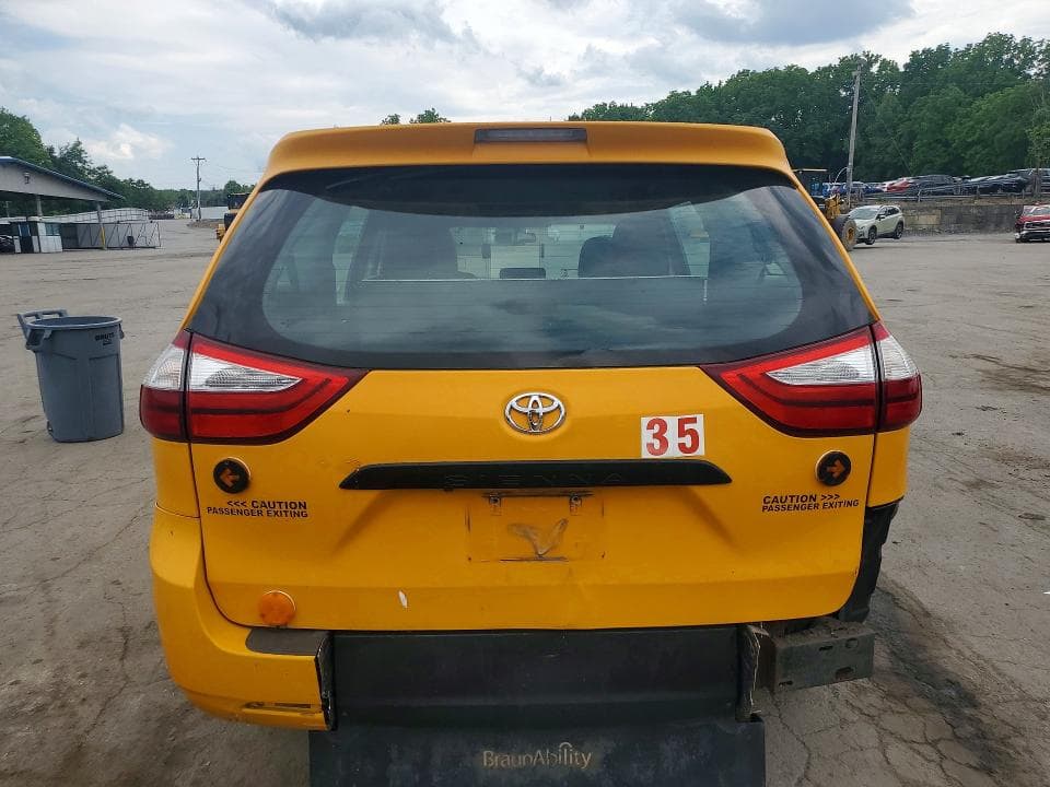 2017 TOYOTA SIENNA L 7-PASSENGER 6