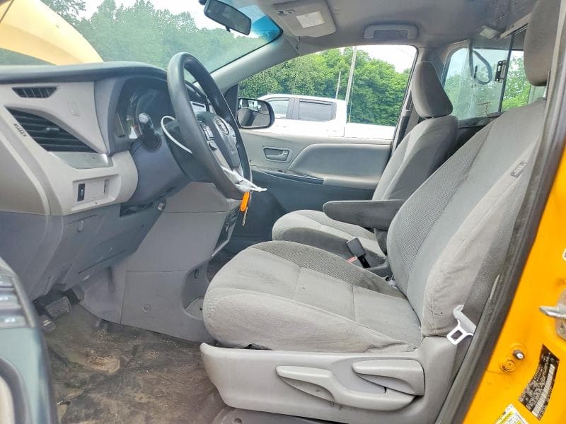 2017 TOYOTA SIENNA L 7-PASSENGER 7