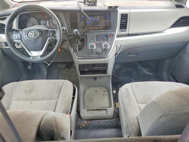 2017 TOYOTA SIENNA L 7-PASSENGER 8
