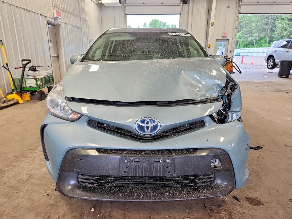 2016 TOYOTA PRIUS V TWO 5