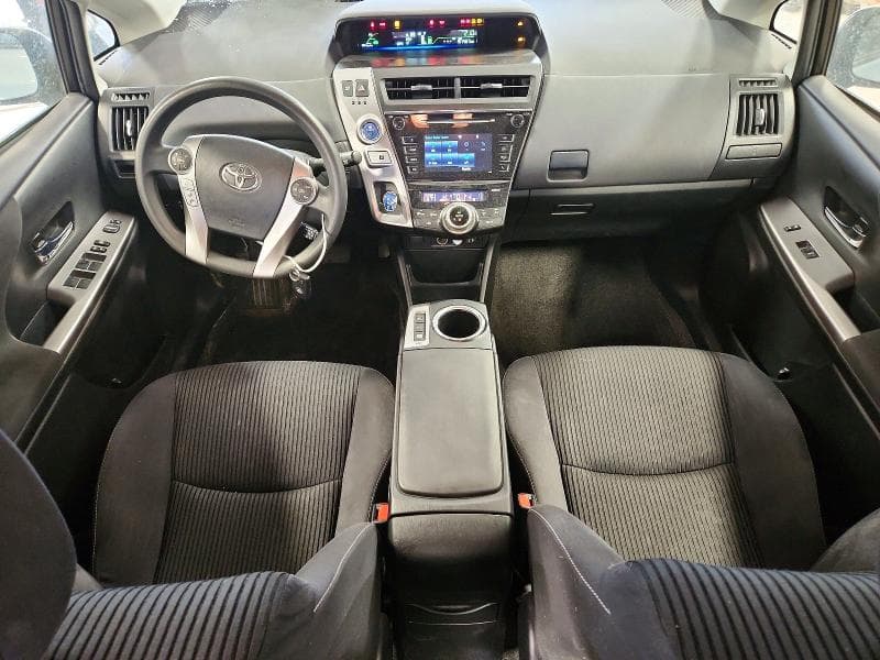 2016 TOYOTA PRIUS V TWO 8