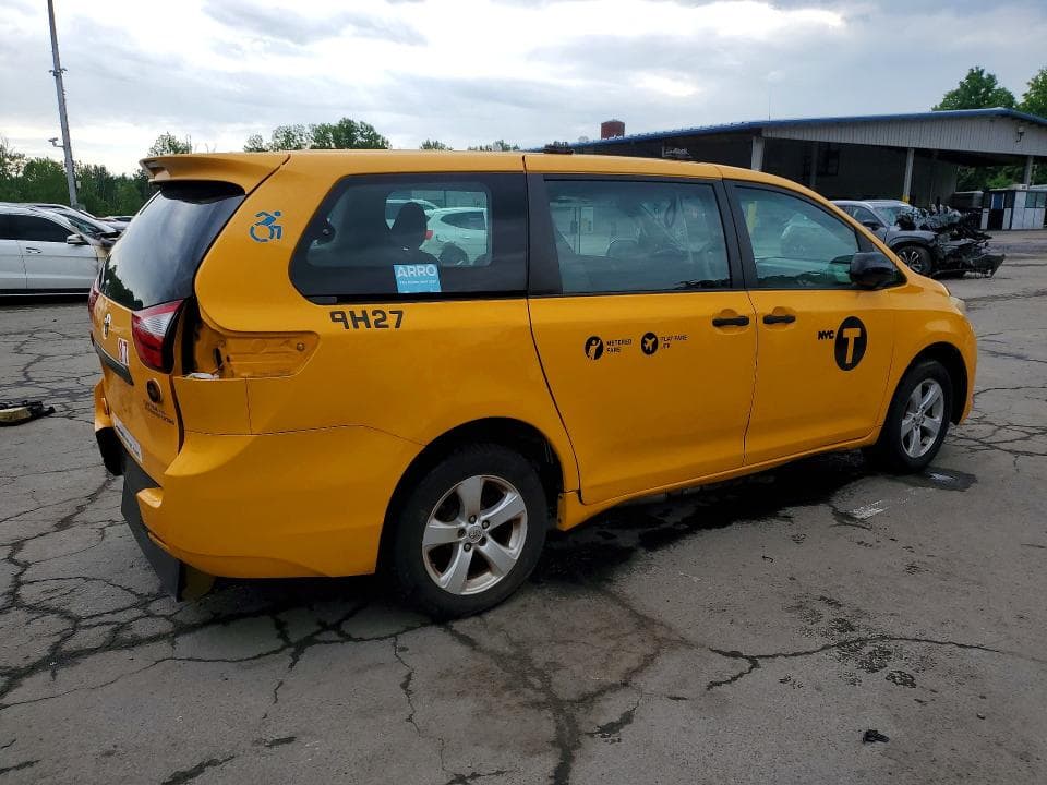 2017 TOYOTA SIENNA L 7-PASSENGER 3
