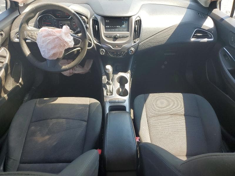 2018 CHEVROLET CRUZE LT LT 8