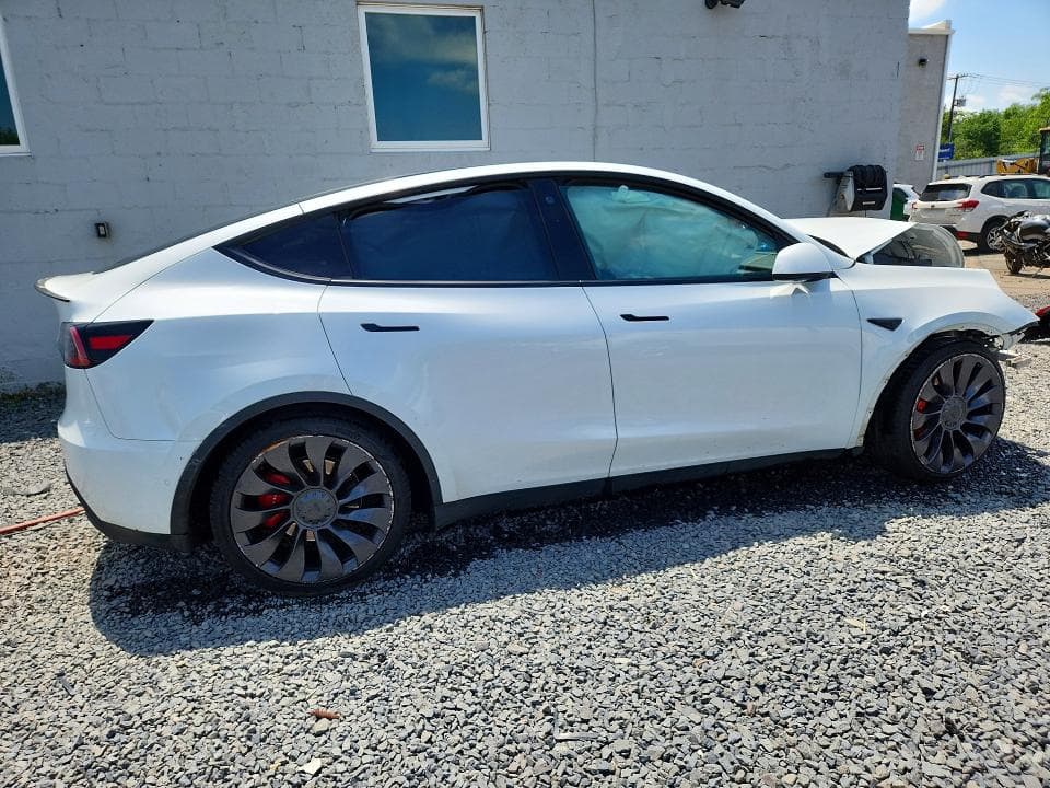 2022 TESLA MODEL Y 3