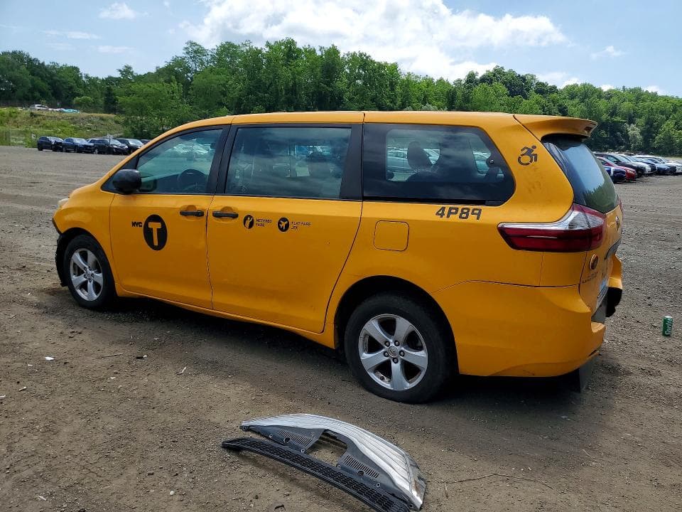 2017 TOYOTA SIENNA L 7-PASSENGER L 7-PASSENGER 3