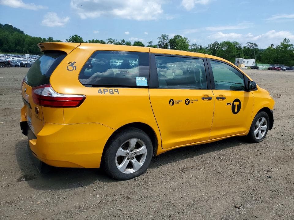 2017 TOYOTA SIENNA L 7-PASSENGER L 7-PASSENGER 4