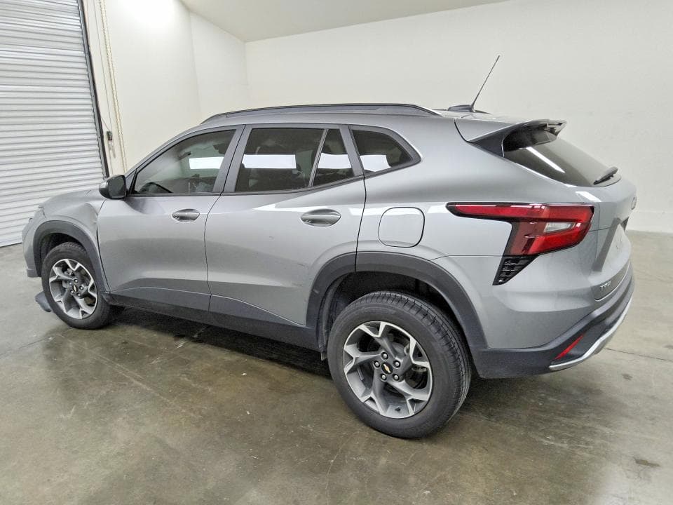 2024 CHEVROLET TRAX 1LT 2