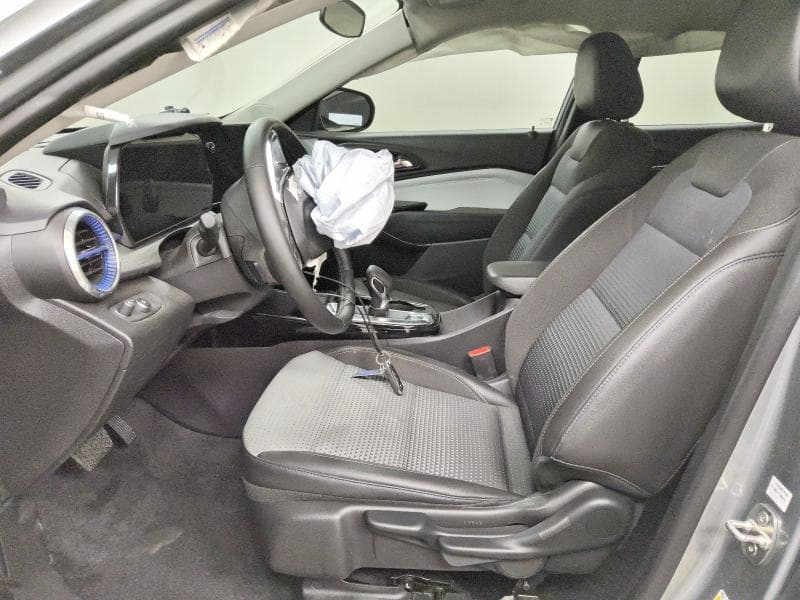 2024 CHEVROLET TRAX 1LT 7
