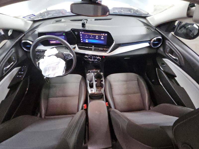 2024 CHEVROLET TRAX 1LT 8