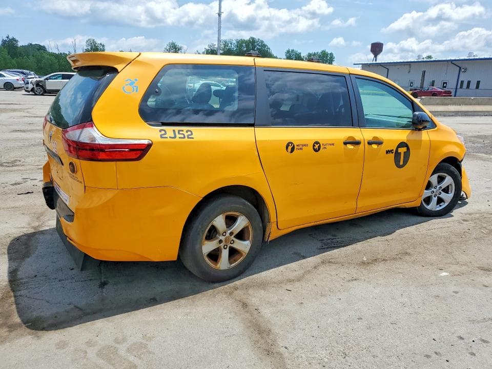 2017 TOYOTA SIENNA L 7-PASSENGER L 7-PASSENGER 4
