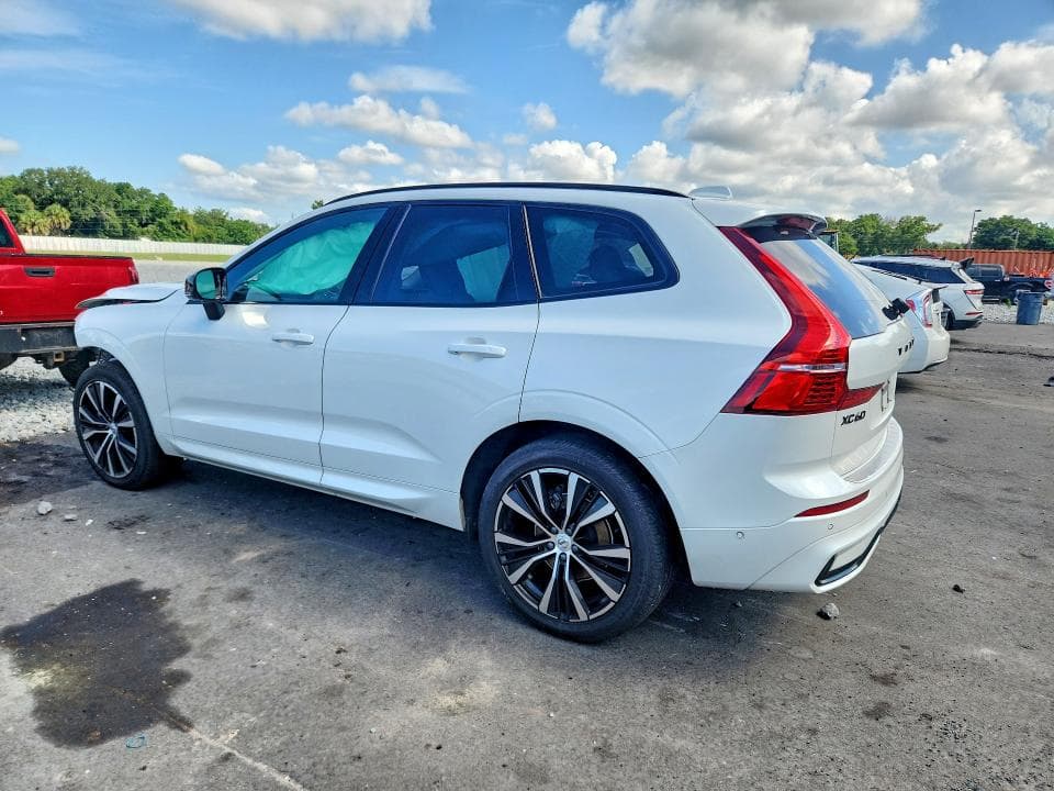 2025 VOLVO XC60 ULTRA 2