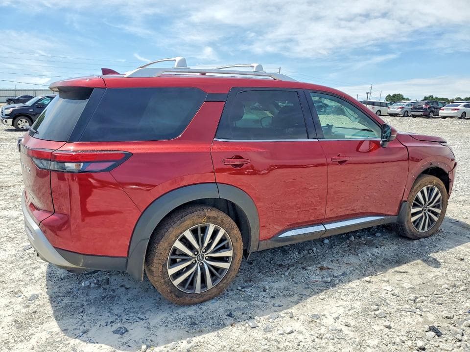 2022 NISSAN PATHFINDER PLATINUM 3