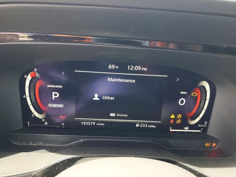 2022 NISSAN PATHFINDER PLATINUM 9