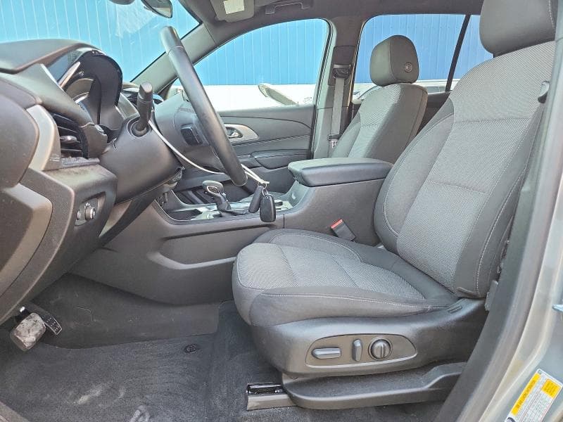2023 CHEVROLET TRAVERSE LT 7