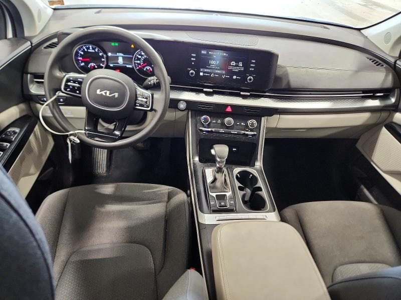 2023 KIA CARNIVAL LX 8