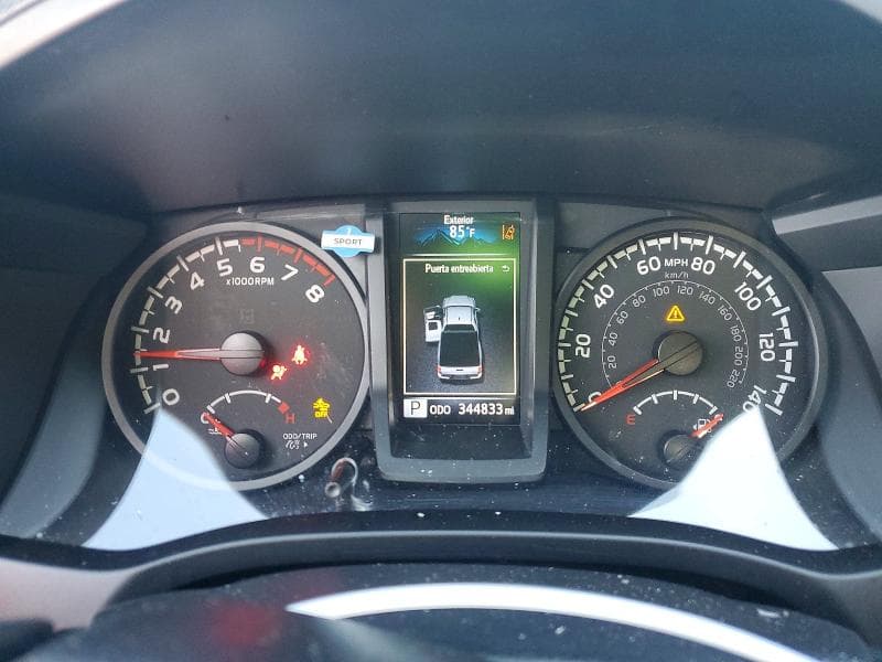 2022 TOYOTA TACOMA SR 9